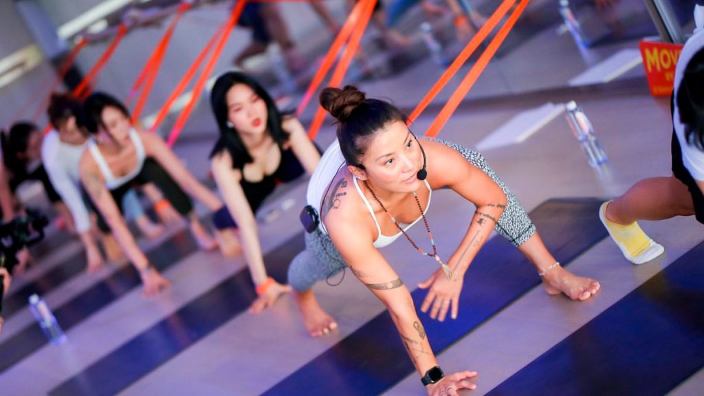 Space yoga class in China